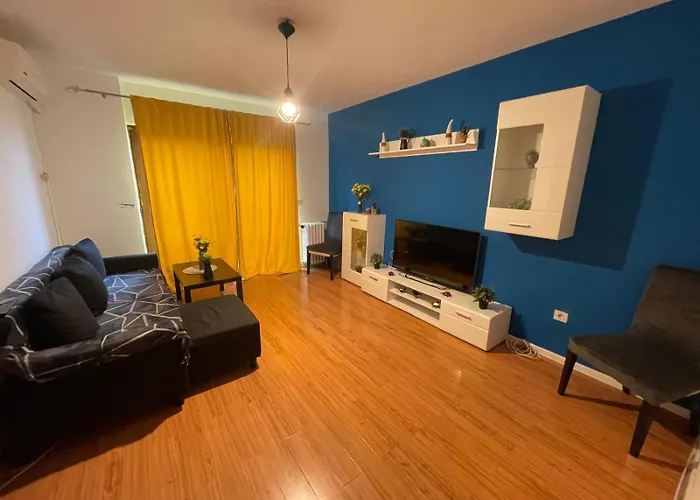 2 Bdrm Witn Amazing View *