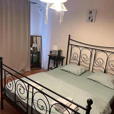 2 Bdrm Witn Amazing View Апартаменты Бухарест