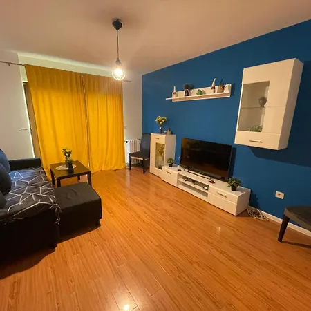 2 Bdrm Witn Amazing View *