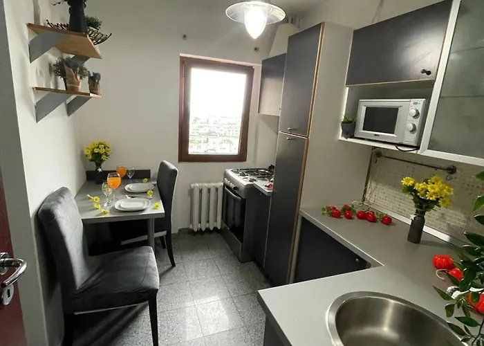2 Bdrm Witn Amazing View Apartment